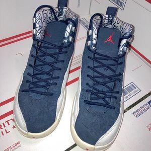 Jordan 12 size 7